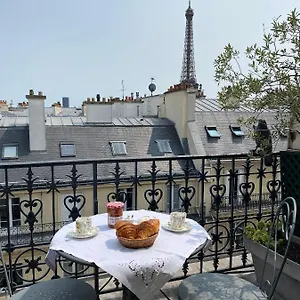 https://apartment-eiffel-tower-view-lbeck-by-byour-home.fr-paris.fr