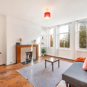  Apartment Urban Oasis - One Bedroom
